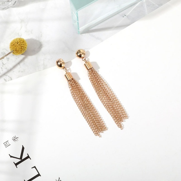 SERENA | Gold Drop Chain Earrings - Picture 3 of 5